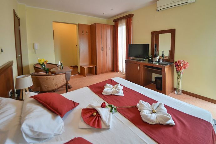 Imagen de la habitación del Hotel Dolce Vita, Budva. Foto 6