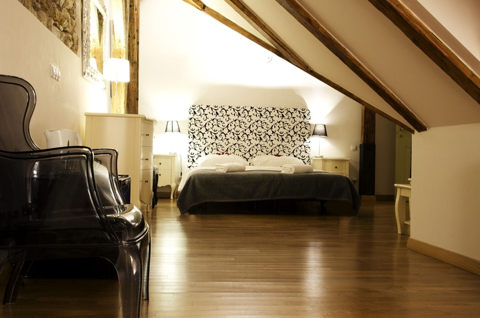 Imagen de la habitación del Hotel Dolce Vita Suites. Foto 3