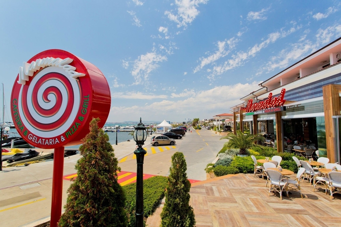 Imagen de los exteriores del Hotel Dolce Vita, Sveti Vlas . Foto 14