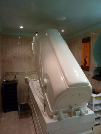 Imagen de la piscina del Hotel Dolce Vita Thalasso Center. Foto 17