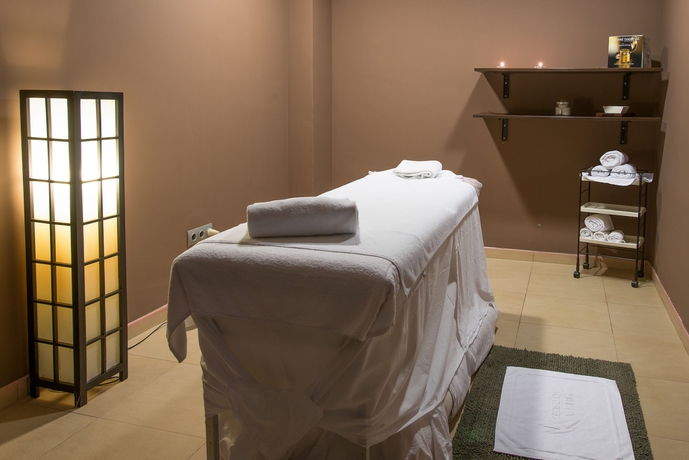 Imagen de los interiores del Hotel Dolce by Wyndham Barcelona Resort. Foto 12