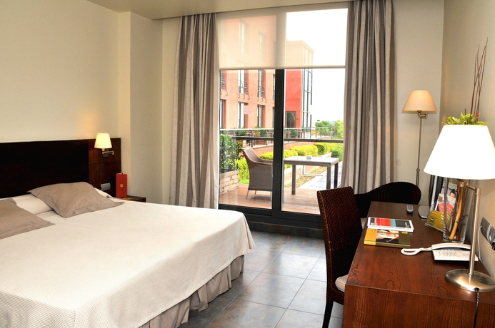 Imagen de la habitación del Hotel Dolce by Wyndham Barcelona Resort. Foto 10