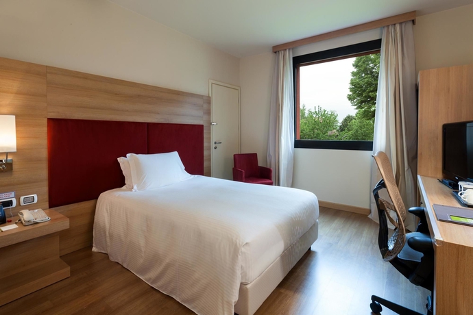 Imagen de la habitación del Hotel Dolce by Wyndham Milan Malpensa. Foto 9