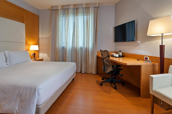 Imagen de la habitación del Hotel Dolce by Wyndham Milan Malpensa. Foto 12