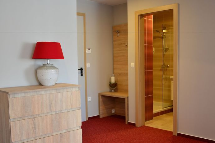 Imagen de la habitación del Hotel Dolenjc. Foto 12