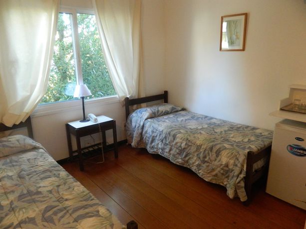 Imagen de la habitación del Hotel Dollar. Foto 12