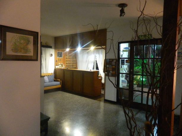 Imagen de los interiores del Hotel Dollar. Foto 20