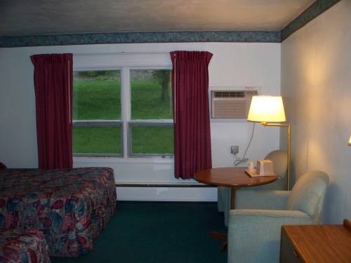 Imagen de la habitación del Hotel Dollar Inn. Foto 2