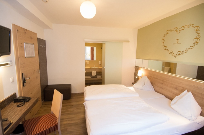 Imagen de la habitación del Hotel Dollinger. Foto 5
