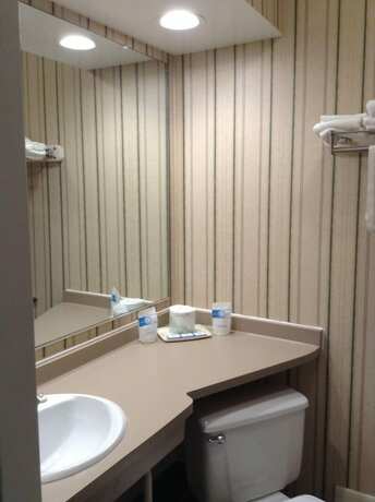 Imagen de la habitación del Hotel Dollinger\'s Motor Inn. Foto 20