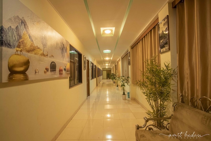 Imagen de los interiores del Hotel Dollor. Foto 10