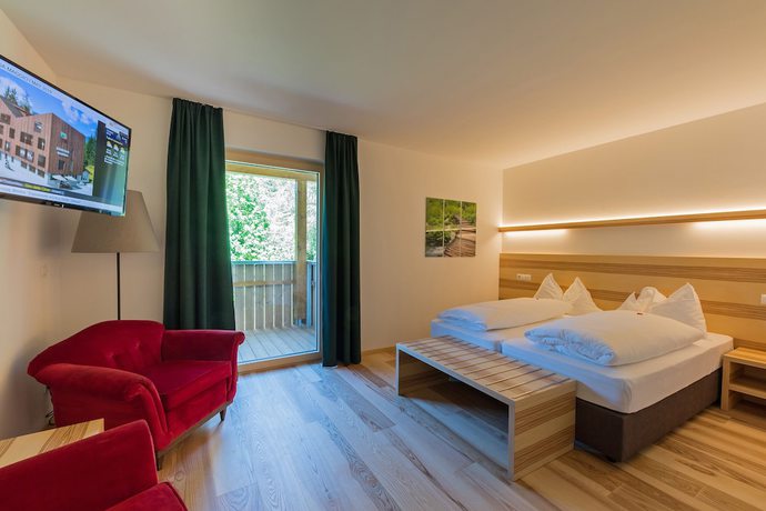 Imagen de la habitación del Hotel Dolomiten, Dobbiaco. Foto 17