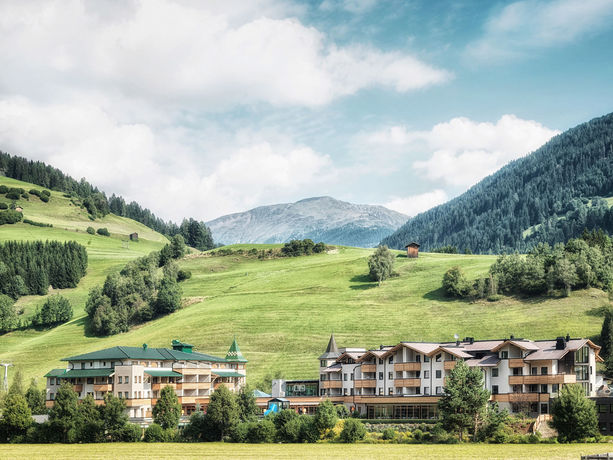 Imagen general del Hotel Dolomiten Residenz - Sporthotel Sillian. Foto 1