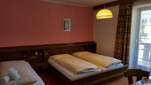 Imagen de la habitación del Hotel Dolomitenhof. Foto 3