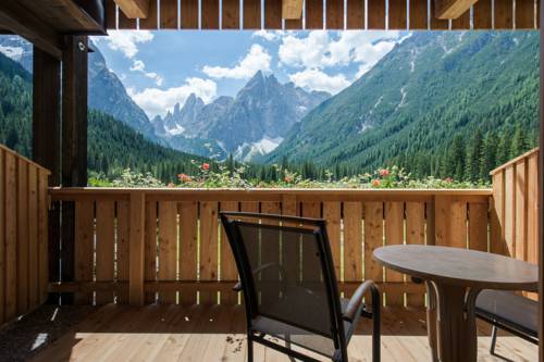 Imagen de la habitación del Hotel Dolomitenhof & Chalet Alte Post. Foto 13