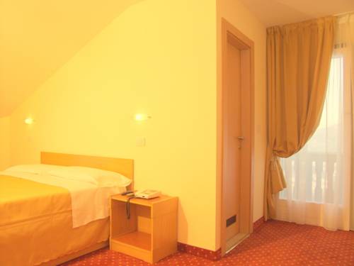 Imagen de la habitación del Hotel Dolomiti, Brentonico. Foto 3