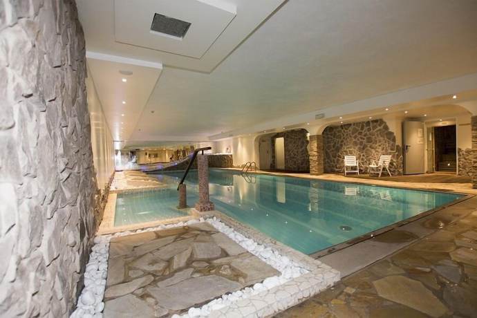 Imagen de la piscina del Hotel Dolomiti, Brentonico. Foto 16
