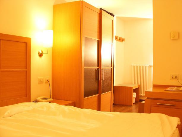 Imagen de la habitación del Hotel Dolomiti Chalet. Foto 12