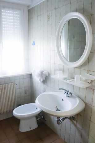 Imagen de la habitación del Hotel Dolomiti Levico. Foto 8