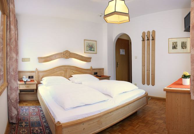 Imagen de la habitación del Hotel Dolomiti Madonna. Foto 7
