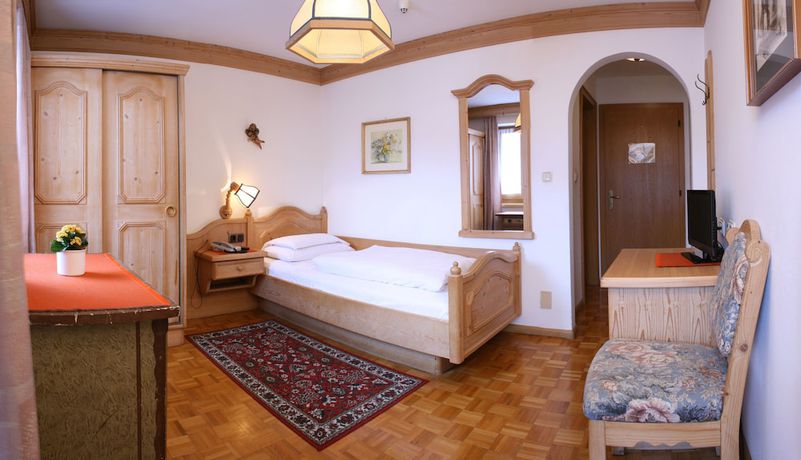 Imagen de la habitación del Hotel Dolomiti Madonna. Foto 10
