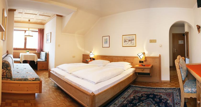 Imagen de la habitación del Hotel Dolomiti Madonna. Foto 11