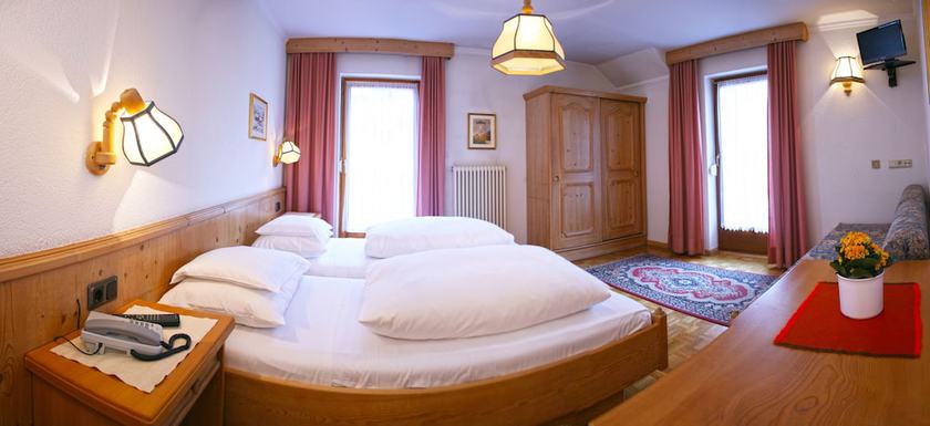 Imagen de la habitación del Hotel Dolomiti Madonna. Foto 14