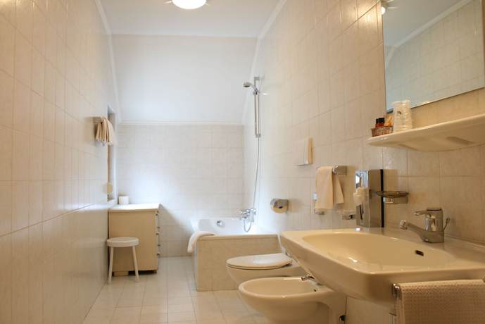 Imagen de la habitación del Hotel Dolomiti Madonna. Foto 16