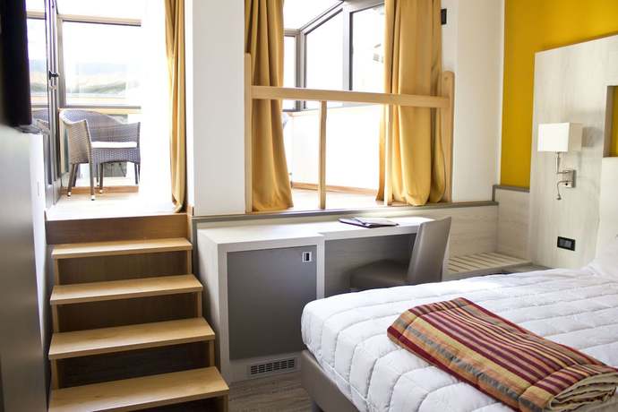 Imagen de la habitación del Hotel Dolomiti, Malcesine. Foto 7