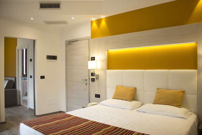 Imagen de la habitación del Hotel Dolomiti, Malcesine. Foto 14