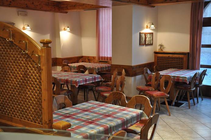 Imagen del bar/restaurante del Hotel Dolomiti, Maso Lio. Foto 4