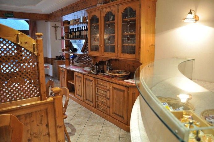 Imagen del bar/restaurante del Hotel Dolomiti, Maso Lio. Foto 8