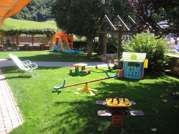 Imagen de los exteriores del Hotel Dolomiti Olimpia. Foto 14