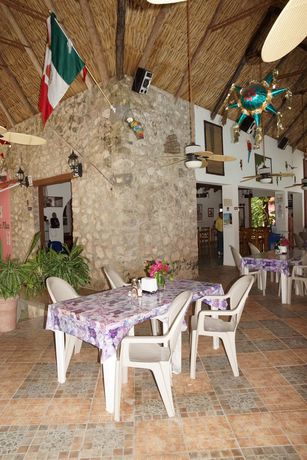 Imagen de la habitación del Hotel Dolores Alba Chich&eacute;n. Foto 9