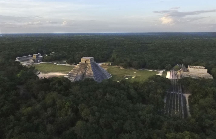 Imagen de la habitación del Hotel Dolores Alba Chich&eacute;n. Foto 10