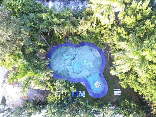 Imagen del bar/restaurante del Hotel Dolores Alba Chich&eacute;n. Foto 4