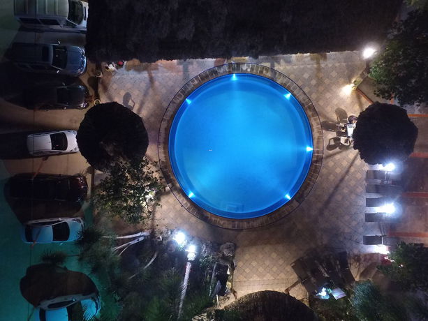 Imagen de los exteriores del Hotel Dolores Alba Chich&eacute;n. Foto 12