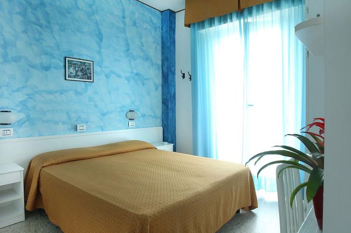 Imagen de la habitación del Hotel Dolores, Viserba. Foto 2