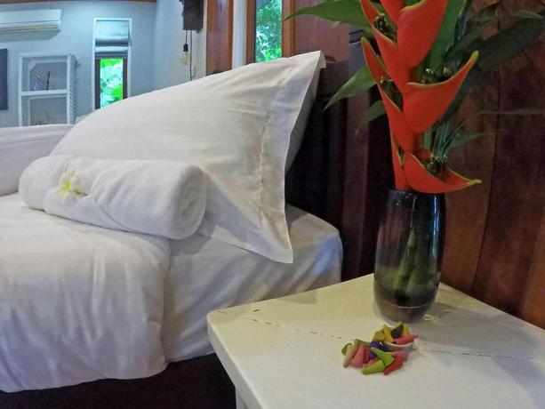 Imagen de la habitación del Hotel Dolphin Bay Beach Resort, Ko Pha Ngan. Foto 19