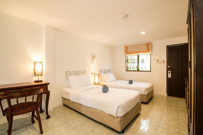 Imagen de la habitación del Hotel Dolphin Bay Beach Resort, Sam Roi Yot. Foto 5