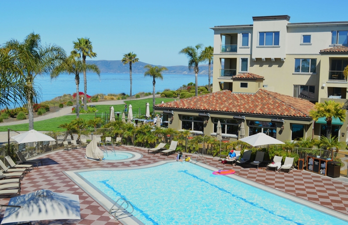 Imagen de la piscina del Hotel Dolphin Bay Resort and Spa. Foto 16