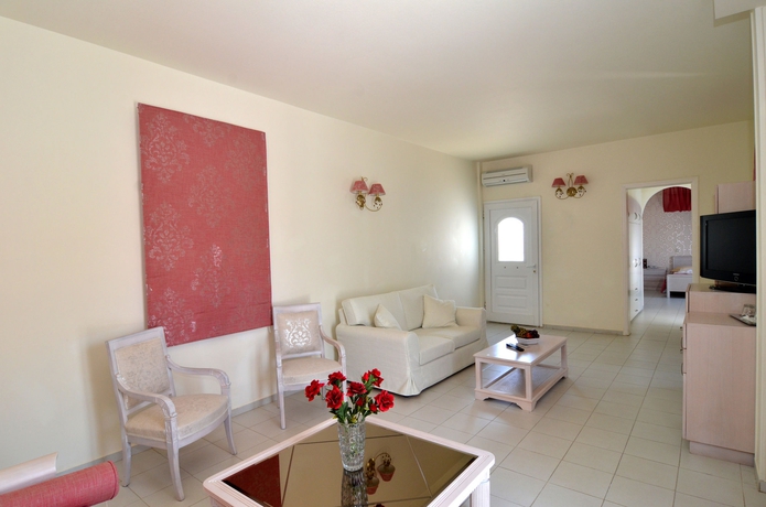Imagen de la habitación del Hotel Dolphin Bay Seaside Resort & Suites. Foto 2