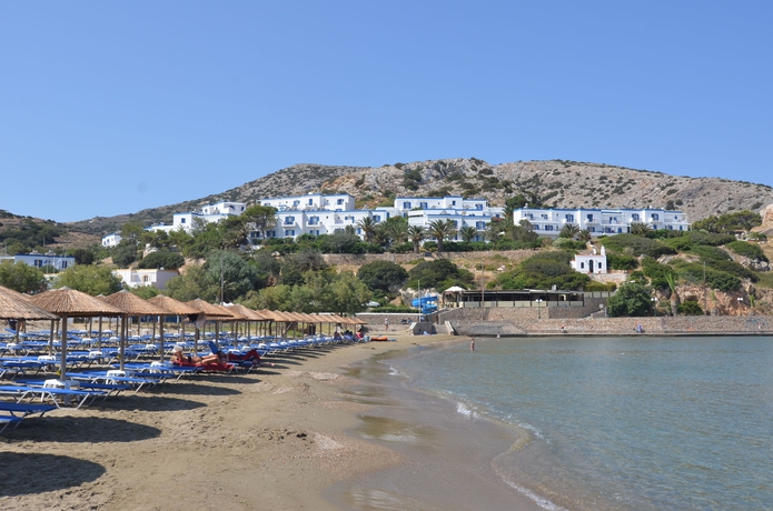 Imagen de los exteriores del Hotel Dolphin Bay Seaside Resort & Suites. Foto 15
