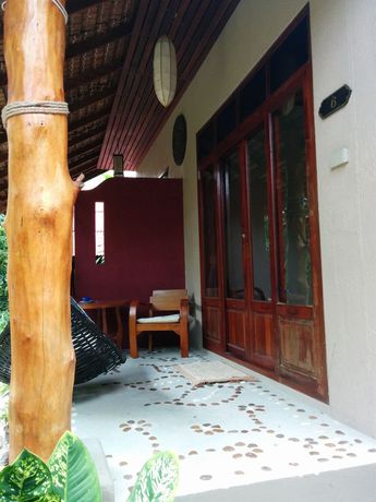 Imagen de los exteriores del Hotel Dolphin Bungalows. Foto 14