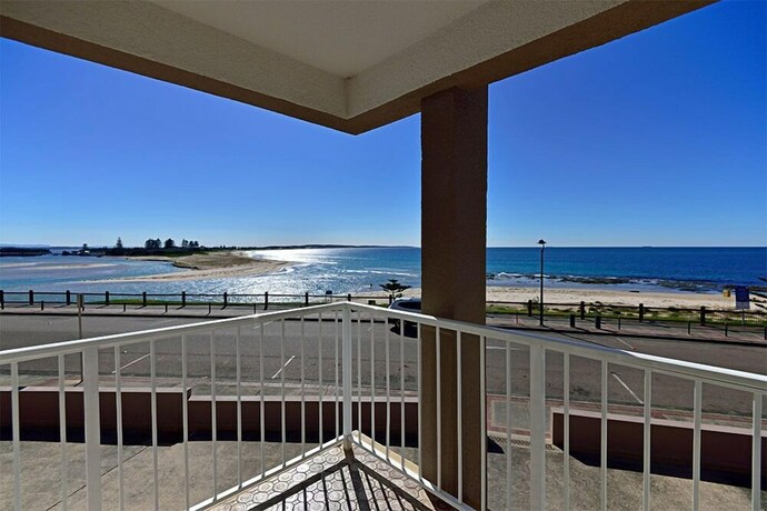 Imagen de la habitación del Hotel Dolphin Court 5. Foto 7