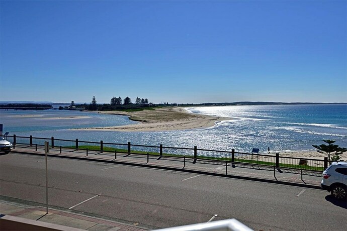 Imagen de la habitación del Hotel Dolphin Court 5. Foto 8