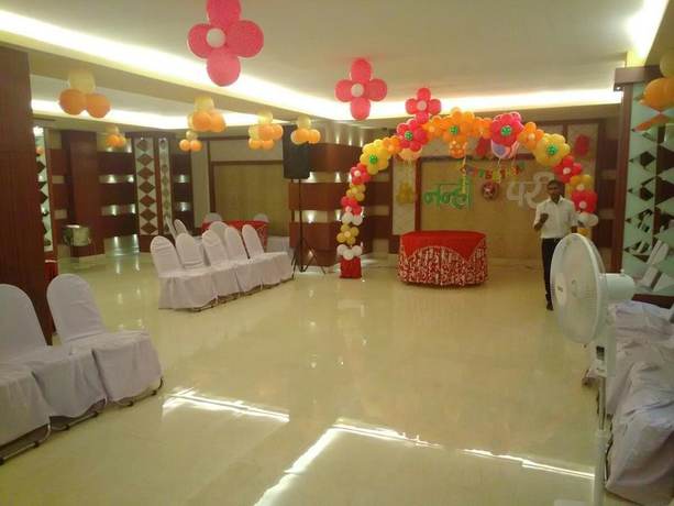 Imagen de los interiores del Hotel Dolphin International. Foto 17
