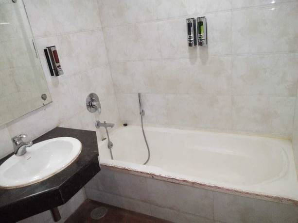 Imagen de la habitación del Hotel Dolphin International. Foto 15
