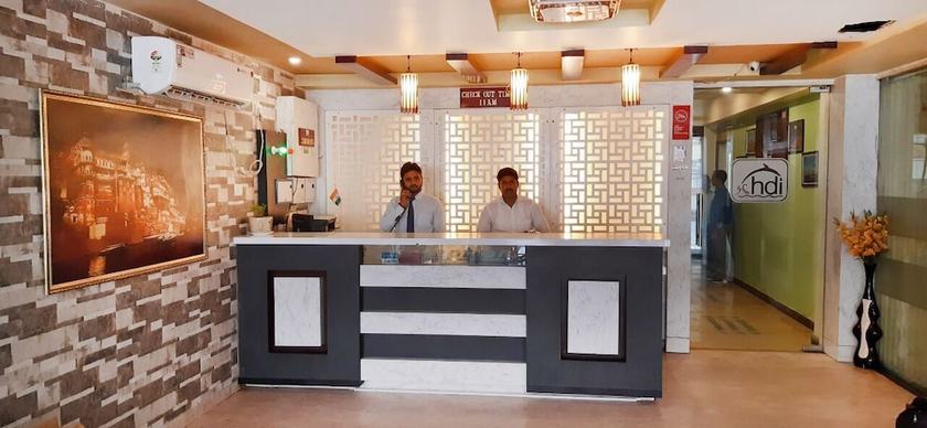 Imagen de los interiores del Hotel Dolphin International. Foto 20