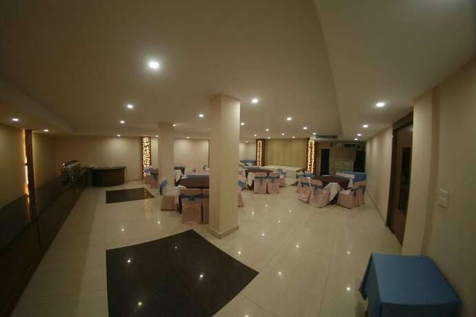Imagen de los interiores del Hotel Dolphin, Jalandhar. Foto 20